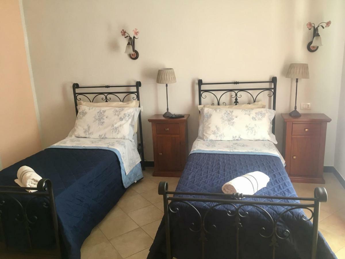 Agriturismo La Ferriera ปิโญเน ภายนอก รูปภาพ
